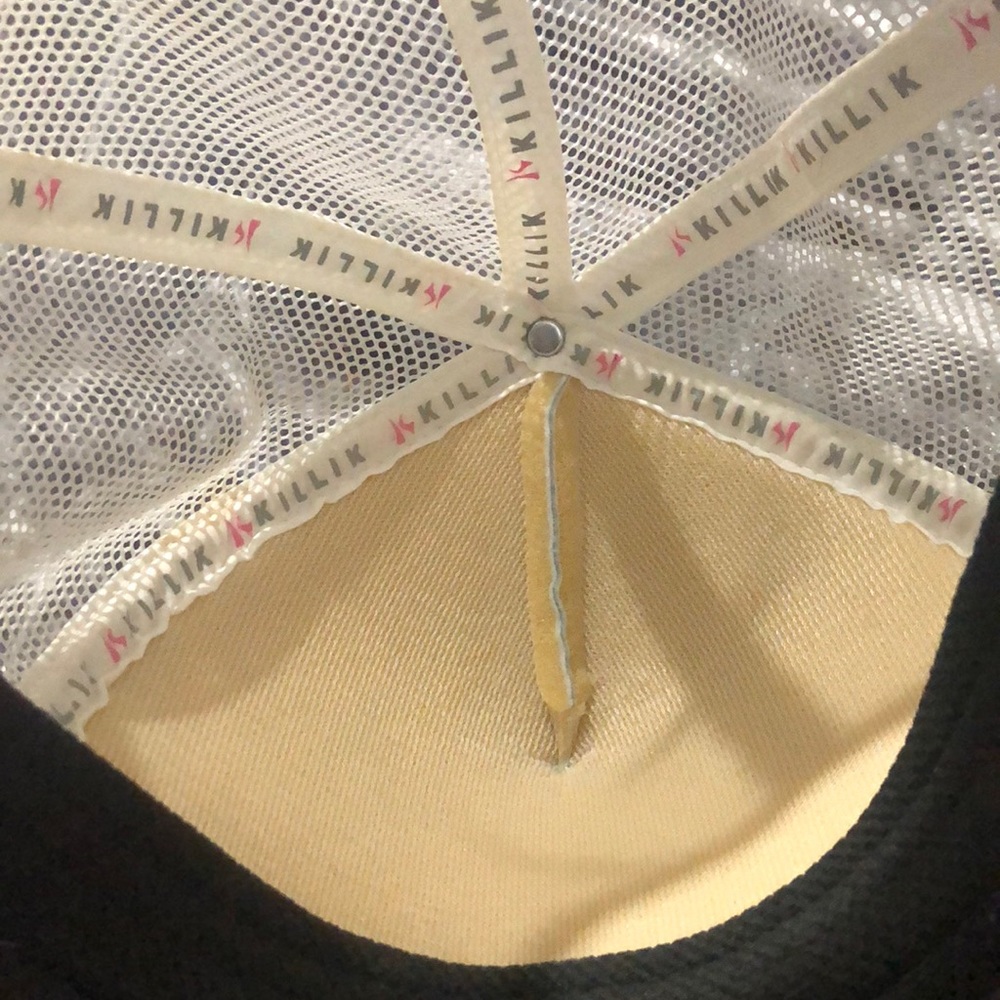 Women’s trucker hat🏔️ - Picture 3 of 3